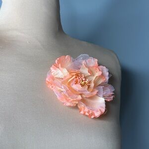 Vintage Y2K Faux Fabric Peach Flower Pin Brooch Clip Bag Charm Belt Hair